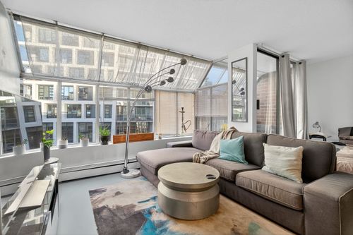 902-950 Drake St, Vancouver, BC, V6Z2B9 | Card Image