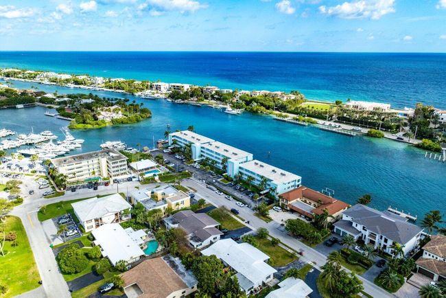 APT-8C - 2772 Ne 30 Th Ave, Condo with 2 bedrooms, 2 bathrooms and null parking in Lighthouse Point FL | Image 38