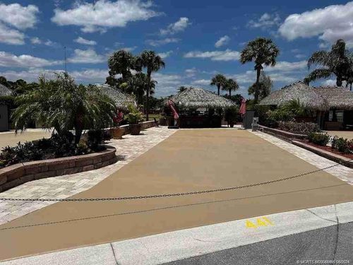 441 Nw Sandtrap Ln, Port Saint Lucie, FL, 34986-2247 | Card Image