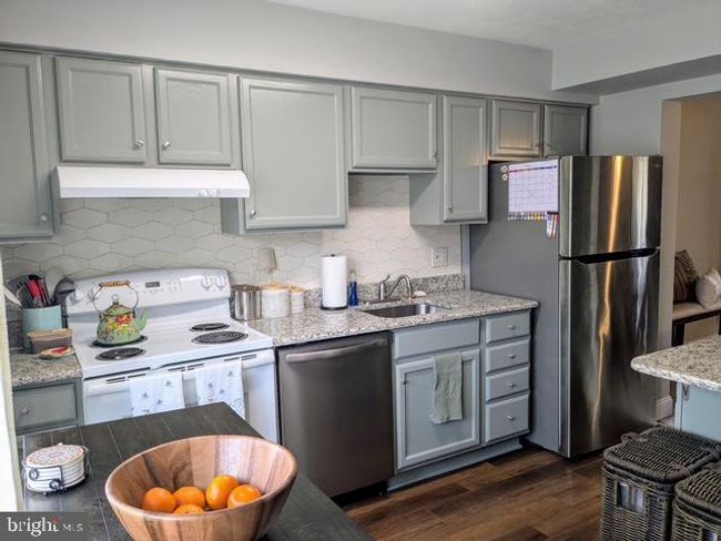 20-08 - 5864 Steepridge Dr, Townhouse with 3 bedrooms, 2 bathrooms and null parking in ELKRIDGE MD | Image 4