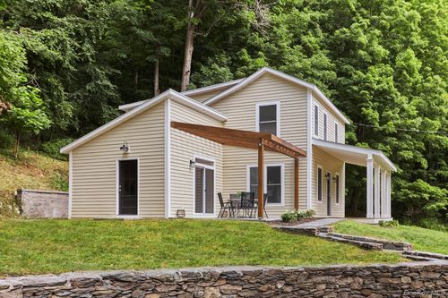 621 Milan Hollow Rd, Rhinebeck, NY, 12572-3140 | Card Image
