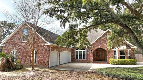 11999 Ol Oak Dr, Gulfport, MS, 39503-5238 | Card Image