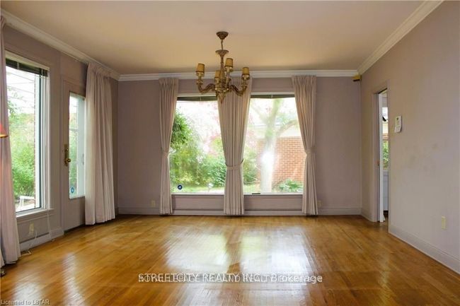 1517 Gloucester Road, House other with 4 bedrooms, 3 bathrooms and 10 parking in London North ON | Image 4