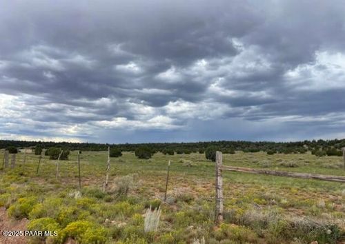 66225 N Hyde Park Rd, Seligman, AZ, 86337 | Card Image