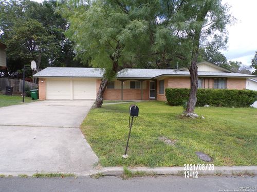 6815 Farrow Pl, San Antonio, TX, 78240-3428 | Card Image