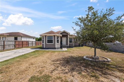 411 Tower Hills Street, Alamo, TX, 78516 | Card Image