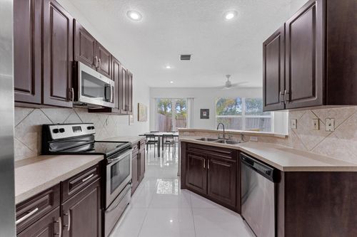 6289 Crescent Lake Way, Lake Worth, FL, 33463-7920 | Card Image