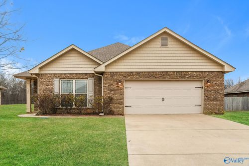 124 Clydesdale Ln, Harvest, AL, 35749-1600 | Card Image