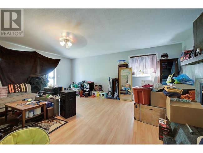 215 Arab Rd, House other with 8 bedrooms, 6 bathrooms and 5 parking in Kelowna BC | Image 40