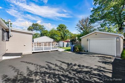 33181 N Valley View Drive, House other with 2 bedrooms, 1 bathrooms and 7 parking in Grayslake IL | Image 2