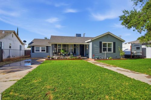 1626 Wolf Ave, Modesto, CA, 95358-2300 | Card Image