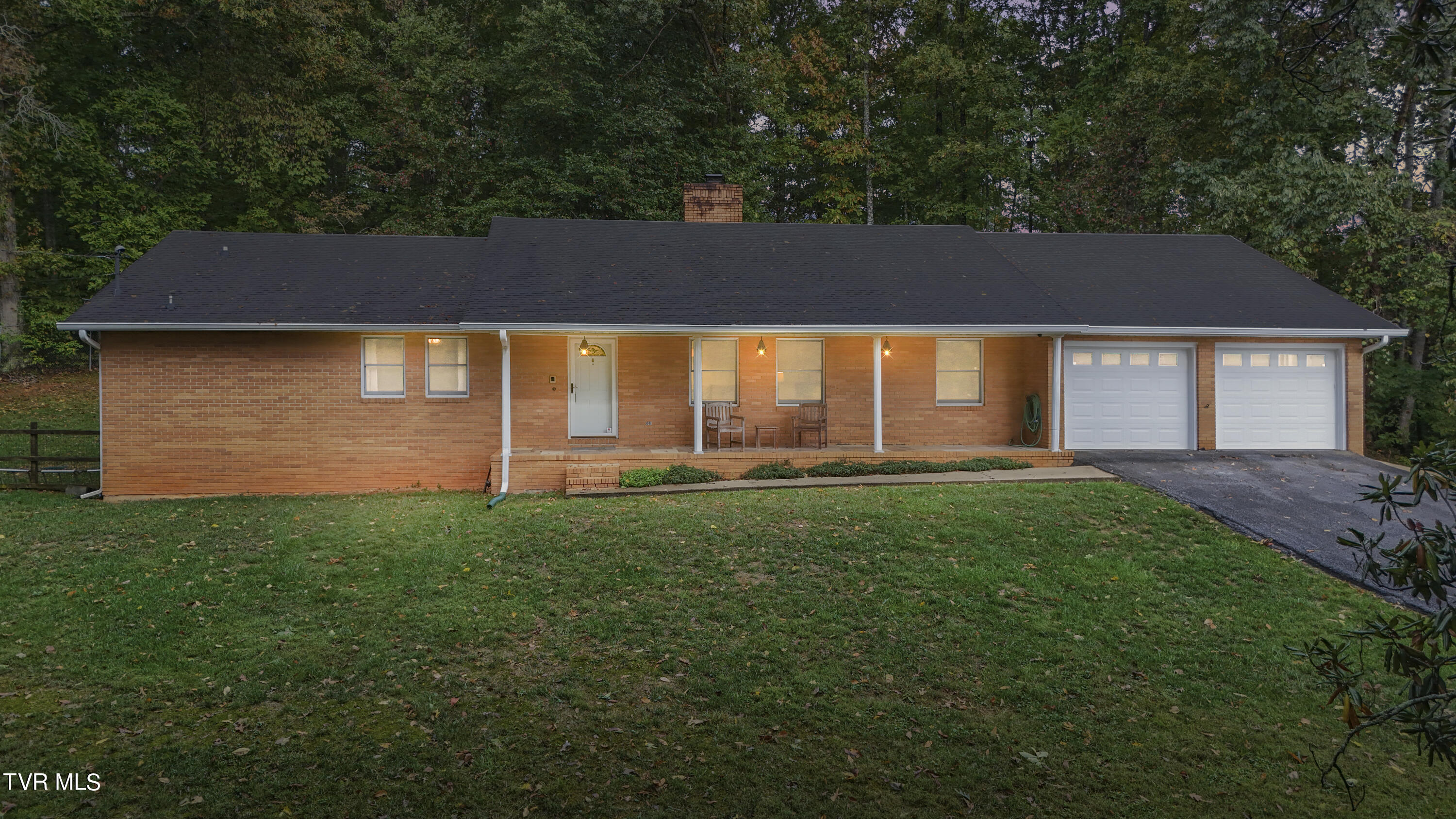 Gilliam Ln, Johnson City, TN 37615