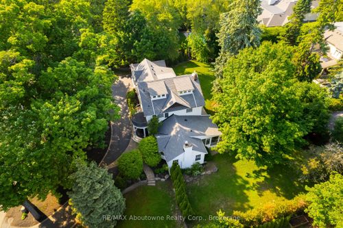 317 Gloucester Ave, Oakville, ON, L6J3W8 | Card Image