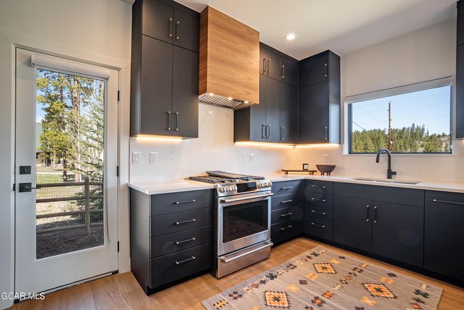 **Staged Photos of Bldg 1 (1058) | Image 11