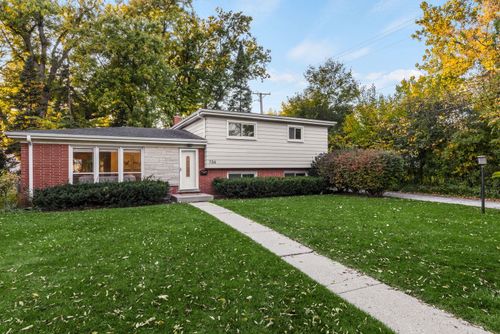 734 Laramie Ave, Glenview, IL, 60025-3464 | Card Image