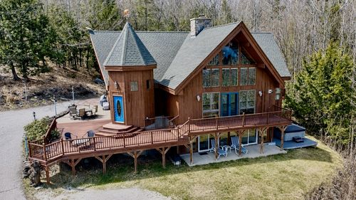 20 Crest Ln, Madison, NH, 03849 | Card Image