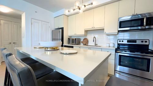 118-12 Woodstream Blvd, Woodbridge, ON, L4L8C3 | Card Image