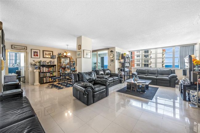 APT-1202 - 1400 S Ocean Dr, Condo with 2 bedrooms, 2 bathrooms and null parking in Hollywood FL | Image 14