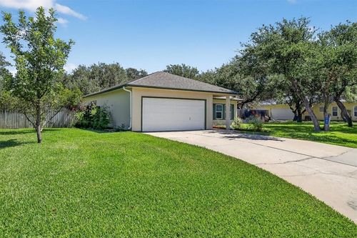 107 S Sierra Woods Dr, Rockport, TX, 78382-9668 | Card Image