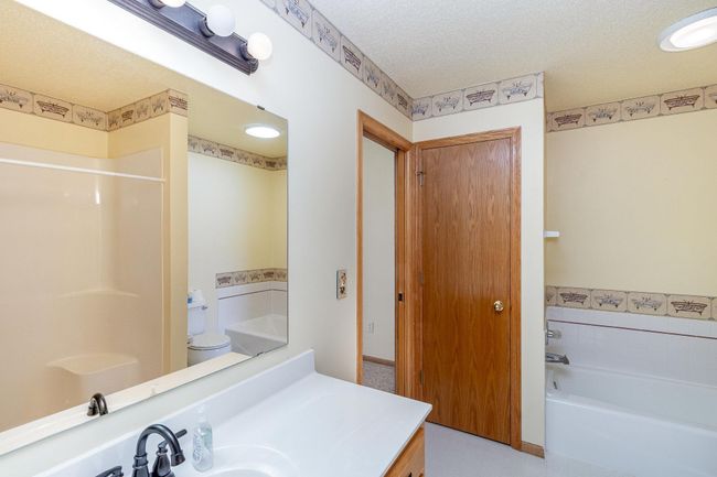 Full linen closet in walk-through bath | Image 16