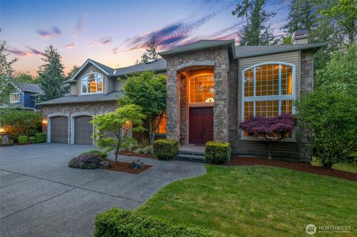 25846 Ne 4th Pl, Sammamish, WA, 98074-3419 | Card Image