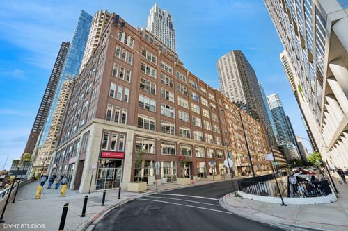 415-540 Lake Shore Dr, Chicago, IL, 60611-3433 | Card Image