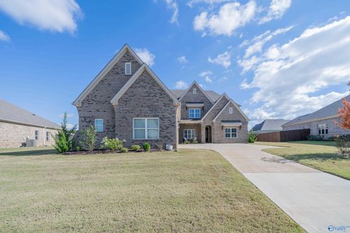 109 Ginamey Cir, Meridianville, AL, 35759-2709 | Card Image