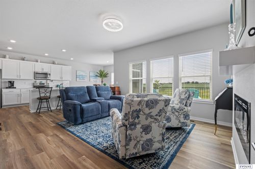 17675 Rose Lane Rd, Omaha, NE, 68136-1731 | Card Image