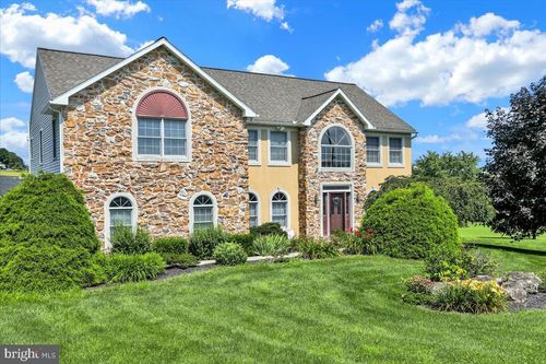 3 Golf Ln, FLEETWOOD, PA, 19522-9509 | Card Image