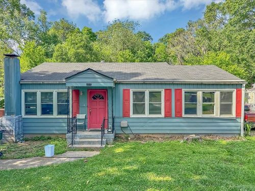 2404 Shallowford Ter, Chamblee, GA, 30341-3708 | Card Image