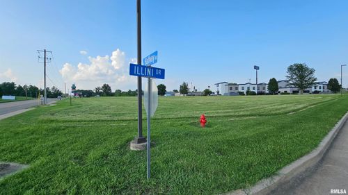 000 Illini Dr, Marion, IL, 62959 | Card Image