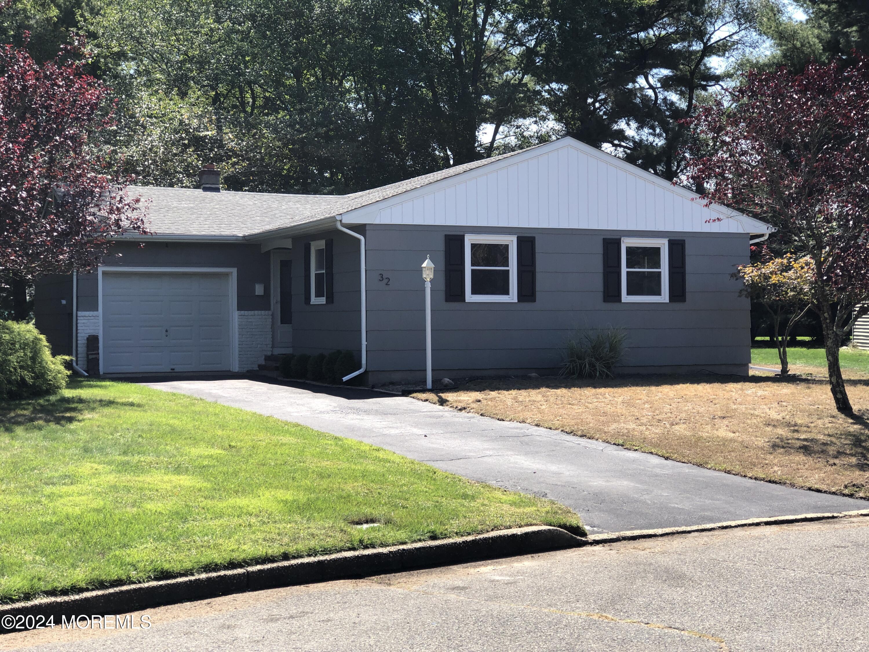 Cambridge Ct, Berkeley, NJ 08757