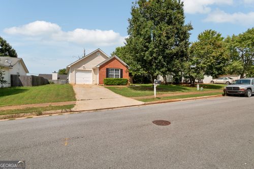 413 Autumn Lake Ct, Mcdonough, GA, 30253-8943 | Card Image