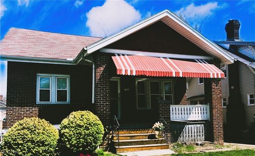 1161 Brown St, Akron, OH, 44301-1910 | Card Image