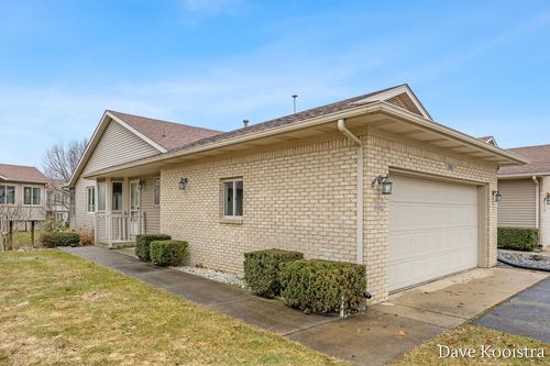 1005 Amber Ridge Drive Sw, Byron Township, MI, 49315 | Card Image