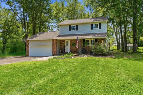 683 Woodside Dr Sw, Pataskala, OH, 43062-7812 | Card Image