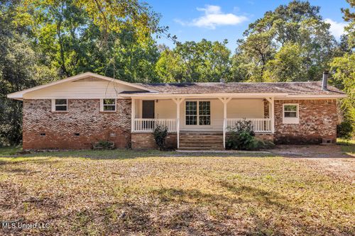 1543 N Beech St, Picayune, MS, 39466-7717 | Card Image