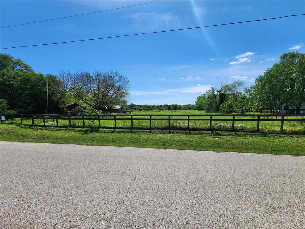 Gatewood Rd, Crosby, TX 77532