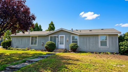 6400 Ridgeway Dr, Yakima, WA, 98901-7939 | Card Image