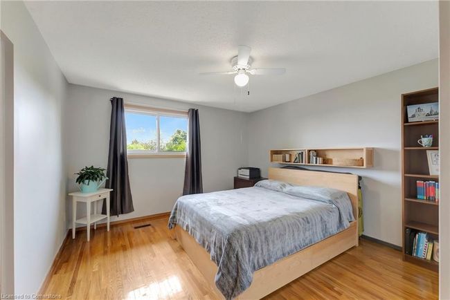 182 Solomon Cres, House other with 4 bedrooms, 3 bathrooms and 5 parking in Hamilton ON | Image 16