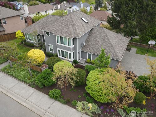 15210 Ne 72nd Street, Redmond, WA, 98052 | Card Image