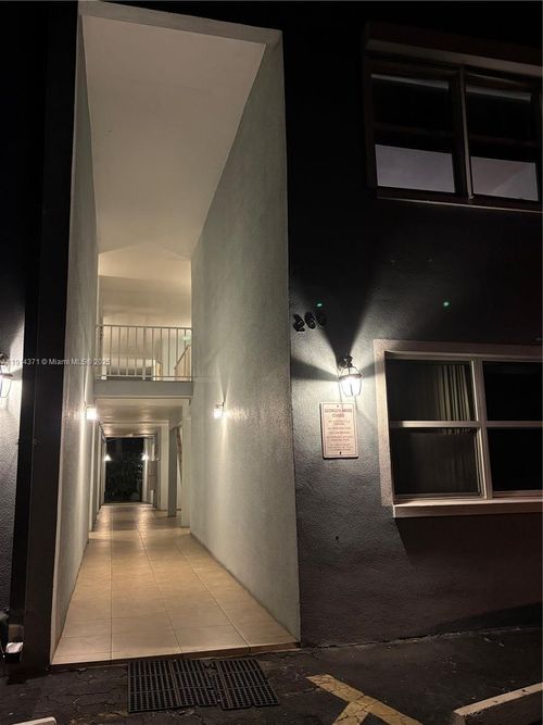 apt-103-260 S Cypress Rd, Pompano Beach, FL, 33060-7034 | Card Image