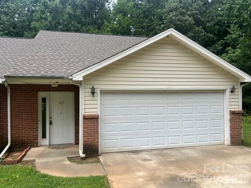 212 Doolie Rd, Mooresville, NC, 28117-5800 | Card Image