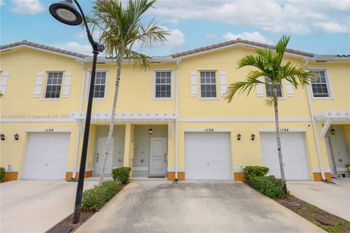 0-1106 Nw 40th Ter, Lauderhill, FL, 33313-6648 | Card Image