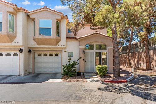 6965 Oyster Shell Dr, Las Vegas, NV, 89108-6313 | Card Image