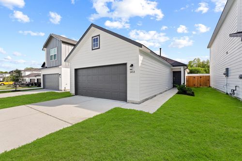 1443 Acorn Meadow Street, Houston, TX, 77067 | Card Image