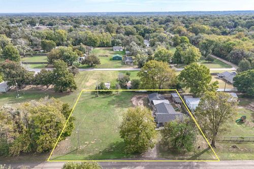 1020 N 15th St, Arkansas City, KS, 67005-1963 | Card Image