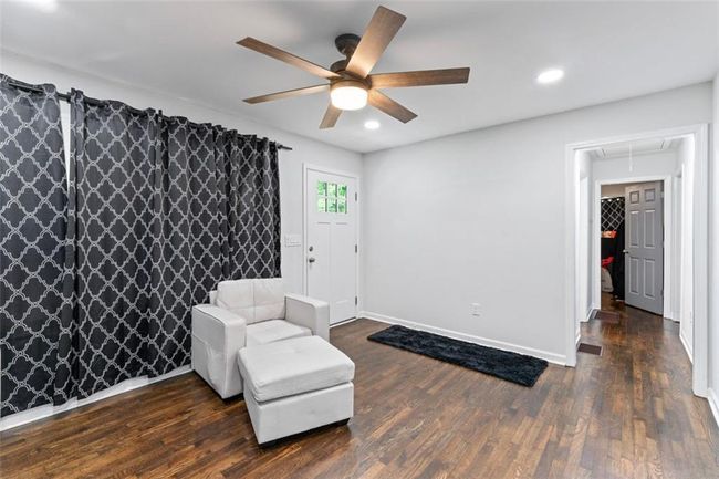 1326 Stella Cir Sw, House other with 3 bedrooms, 2 bathrooms and 3 parking in Smyrna GA | Image 8