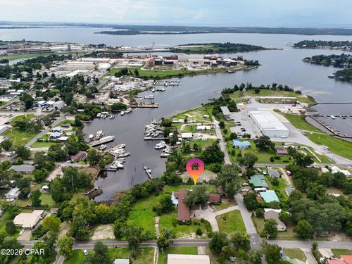 2402 E 2nd Ct, Panama City, FL, 32401-4808 | Card Image