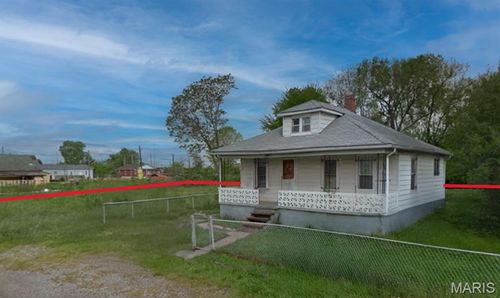 449 S 40th St, East Saint Louis, IL, 62207-2616 | Card Image